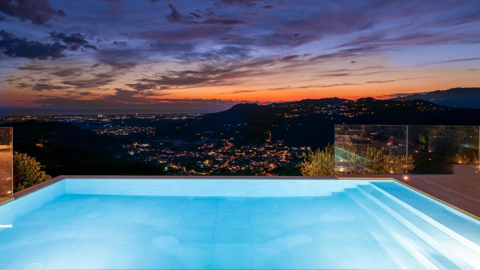 Villa Elena 9&1, Emma Villas Stiava Buitenkant foto